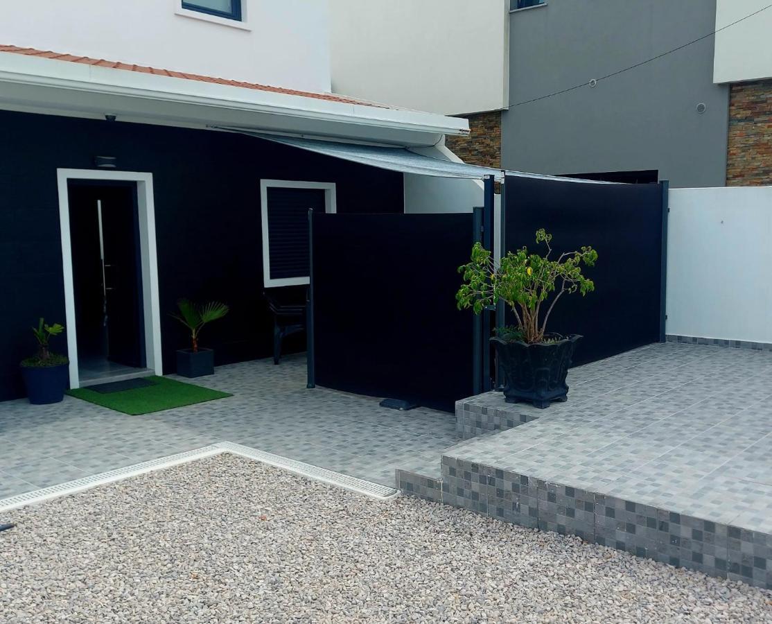 Aroeira House *